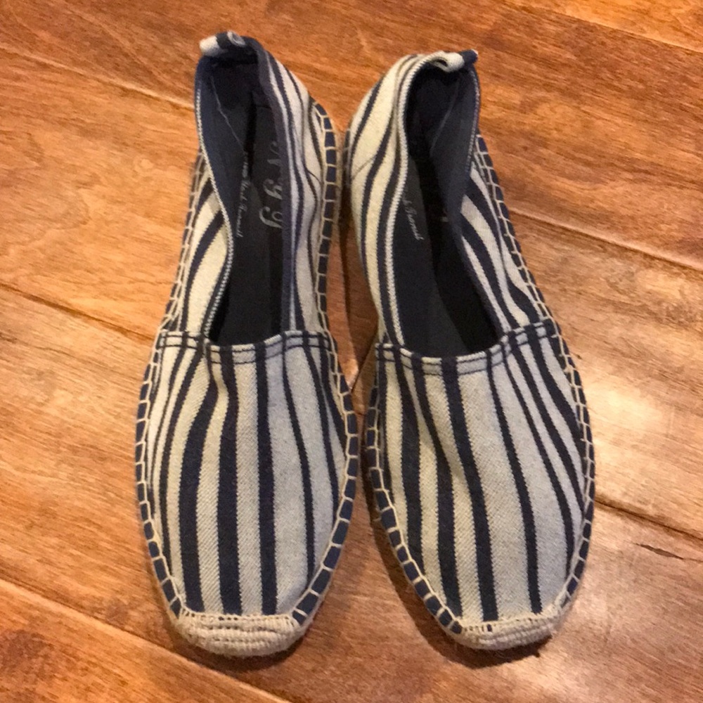 🔴 New York Transit Striped Espadrilles